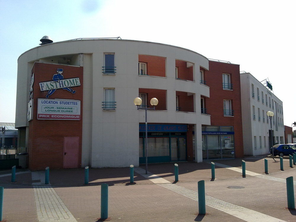 Fasthome Gonesse Buitenkant foto