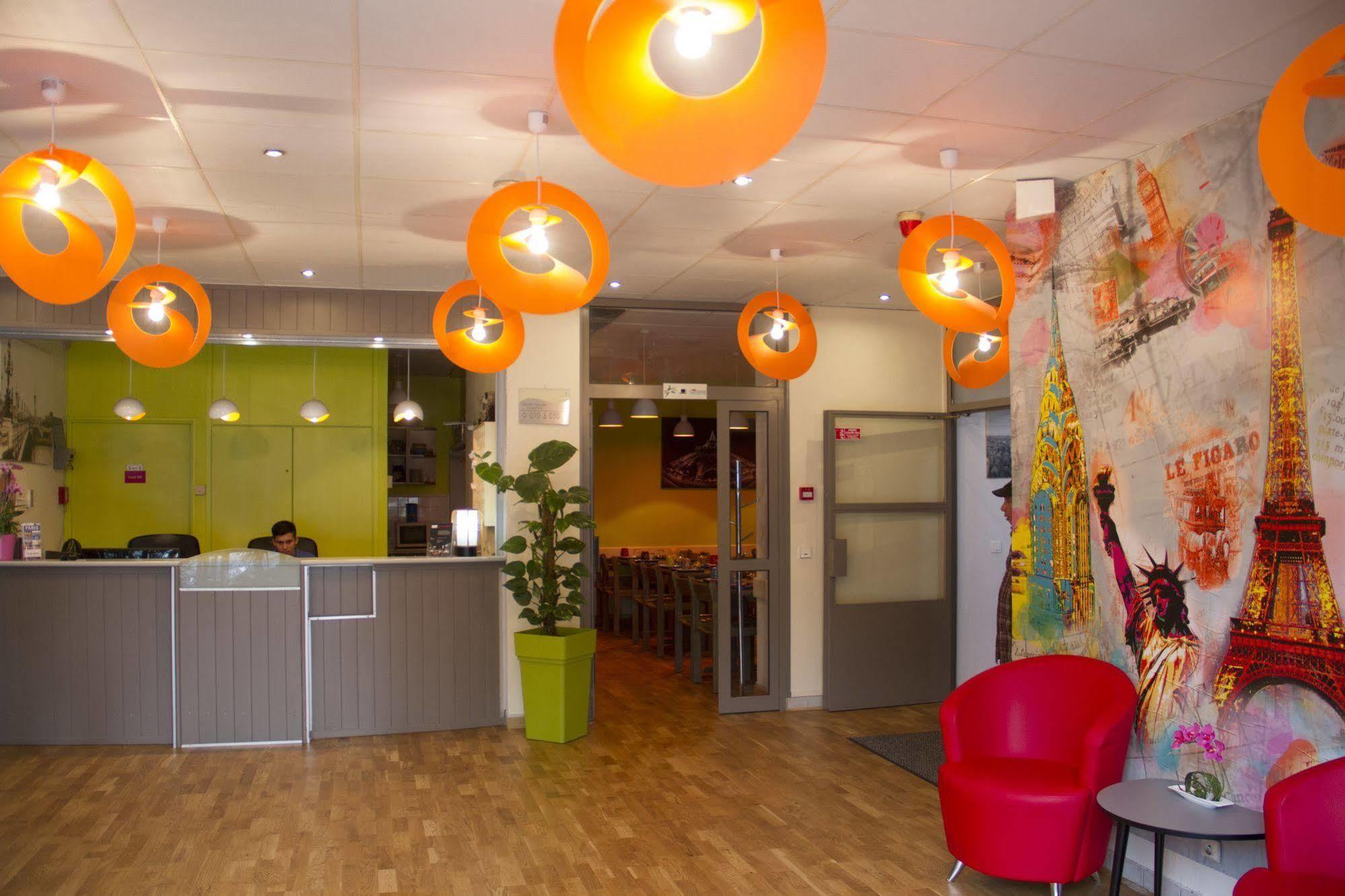 Fasthome Gonesse Buitenkant foto