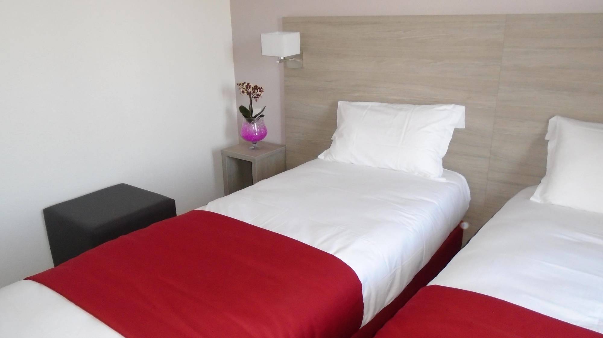 Fasthome Gonesse Buitenkant foto