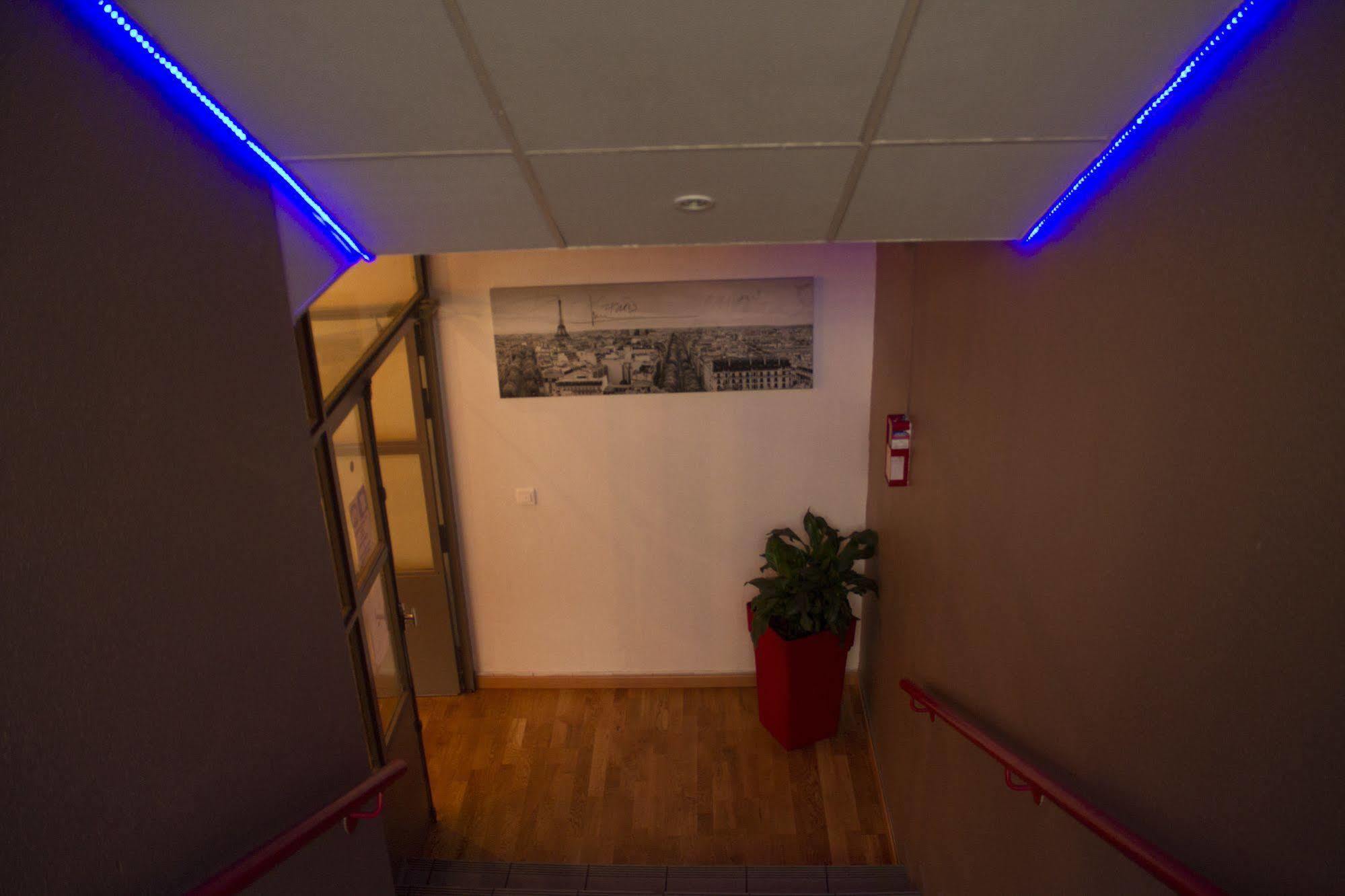 Fasthome Gonesse Buitenkant foto